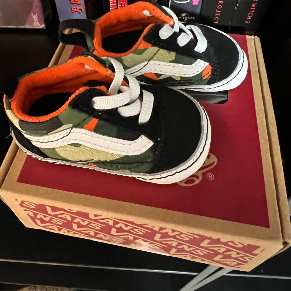 Baby Vans crib shoes